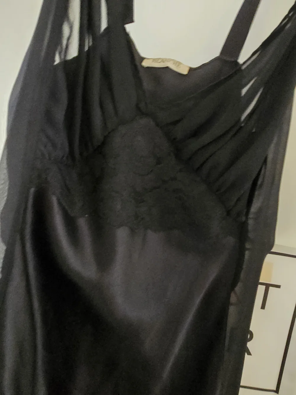 Elegant Black Satin Long Gown and Robe Set - Picture 4 of 5